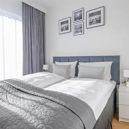 Perlowy A207 Przy Plazy Z Parkingiem W Cenie - Perlowa Przystan - سيانوزيتي